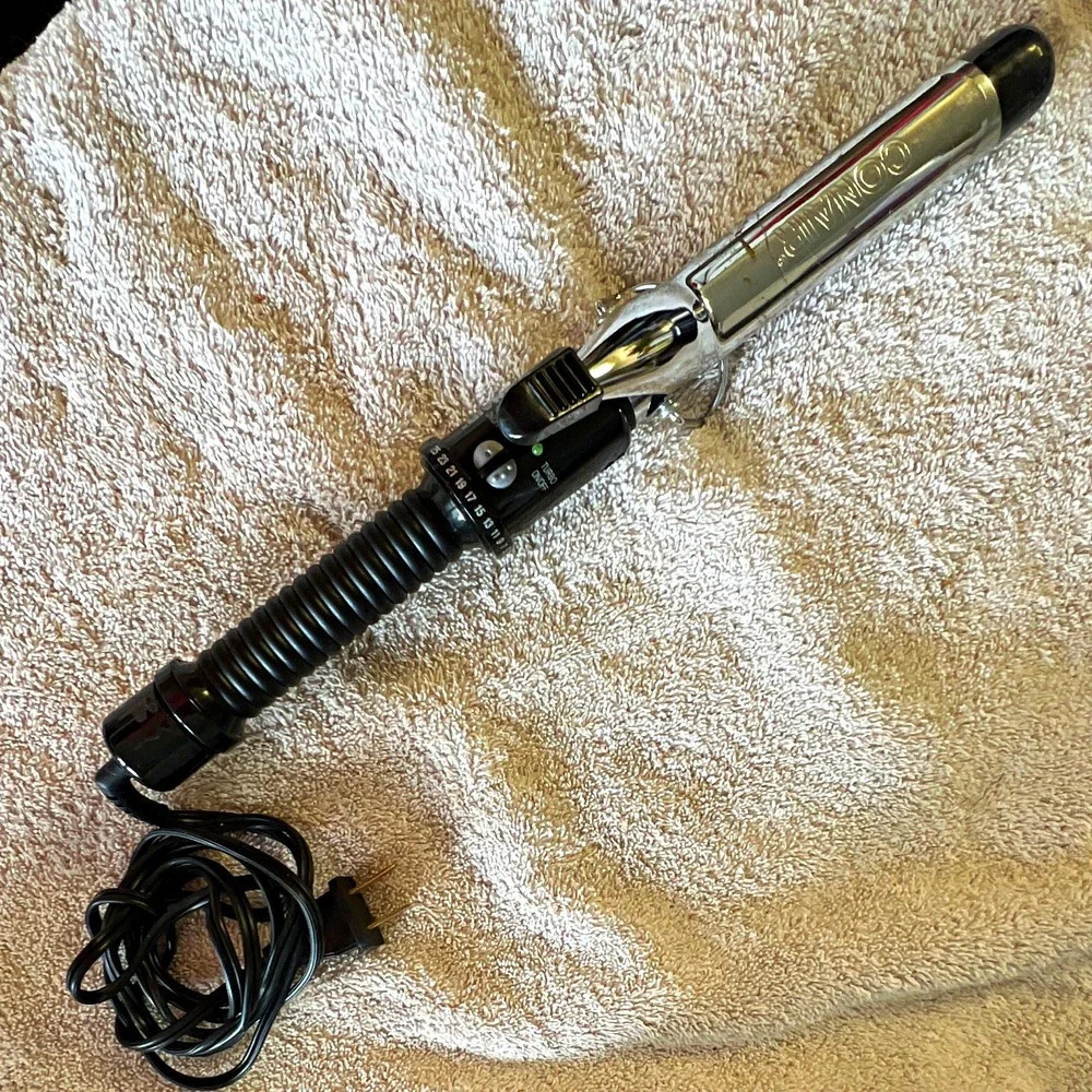 Conair Instant Heat 1 in Curling Iron 25 Heat Settings Black/Silver CD81DCSR